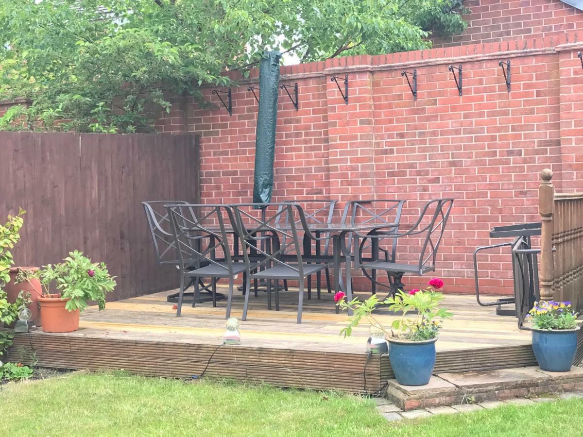 In Our Sleeps 5 In 2 Double & 1 Single Bedrooms *