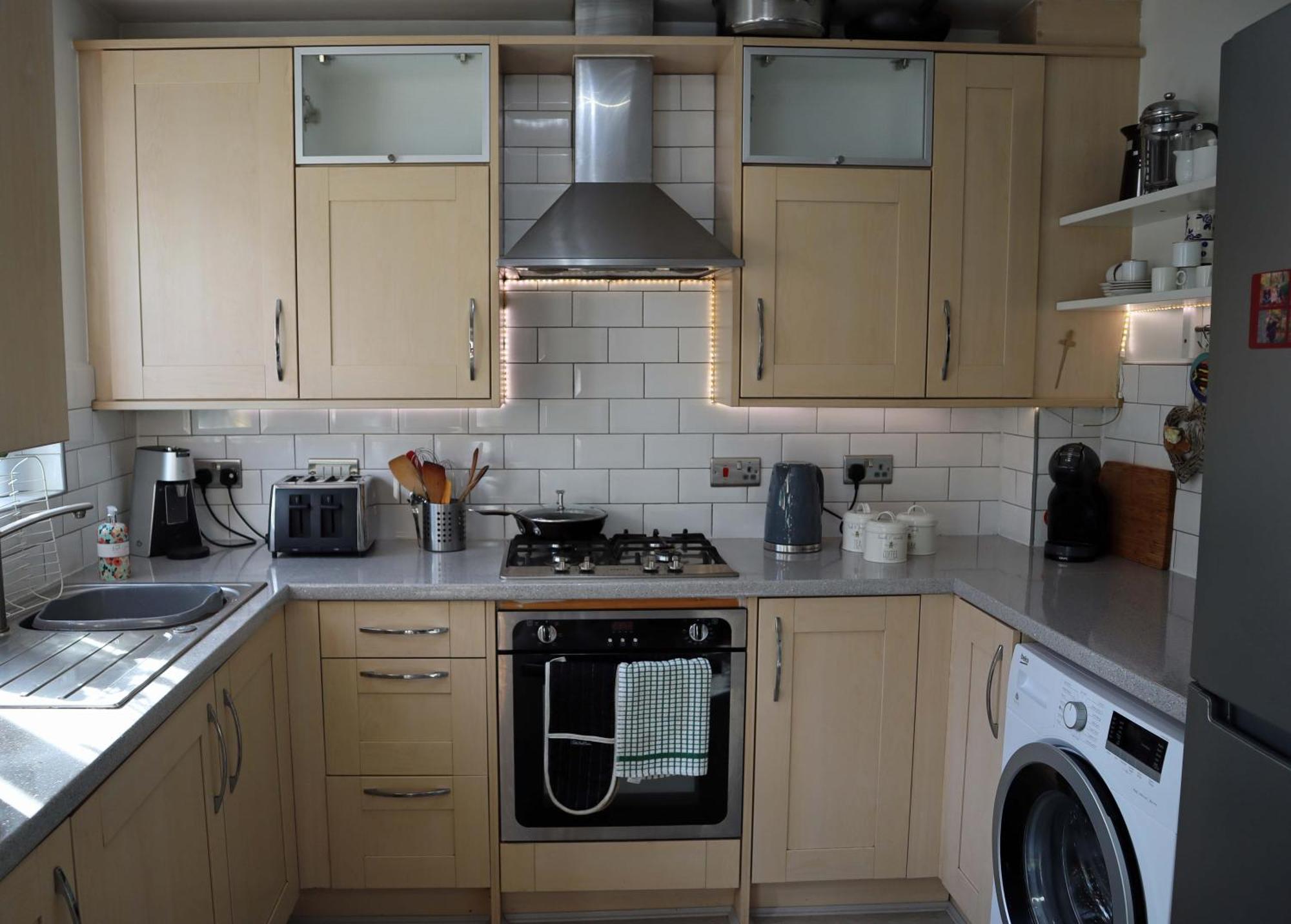 In Our Sleeps 5 In 2 Double & 1 Single Bedrooms * Liverpool